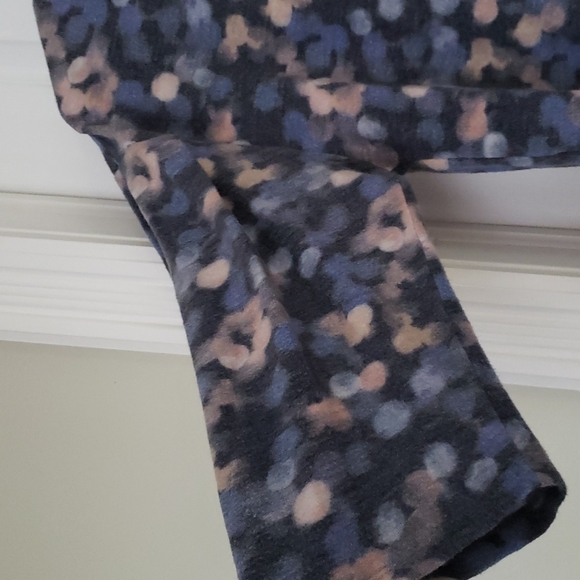 Mango Fleece Wide Sleeve Top - Picture 2 of 5